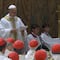 Papa León XIV inició su primera misa en El Vaticano en inglés