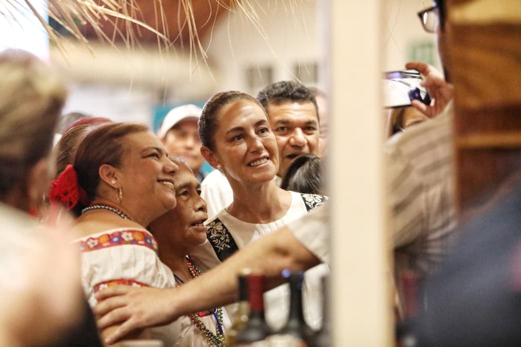 Javier May y Claudia Sheinbaum visitan el Festival del Chocolate.