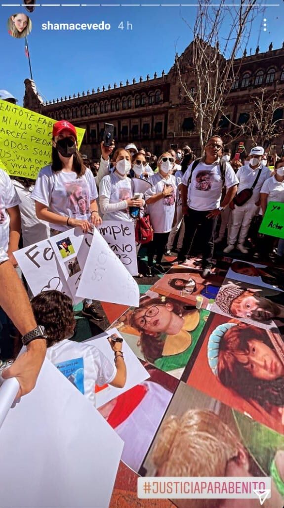 Carteles en marcha por Octavio Ocaña