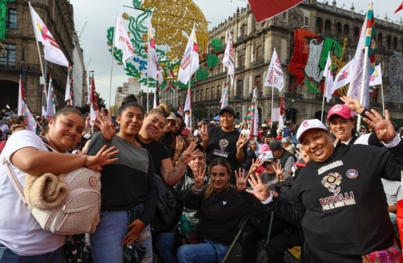 Simpatizantes llenan el Zócalo por primer informe de Claudia Sheinbaum