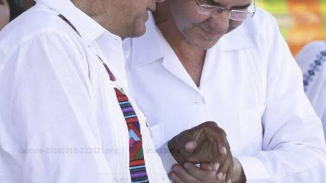 Con la finalidad de transformar la reforma, AMLO y Esteban Moctezuma informaron que se llevarían a cabo  consultas para reunir todas las propuestas para renovar el plan educativo del país.