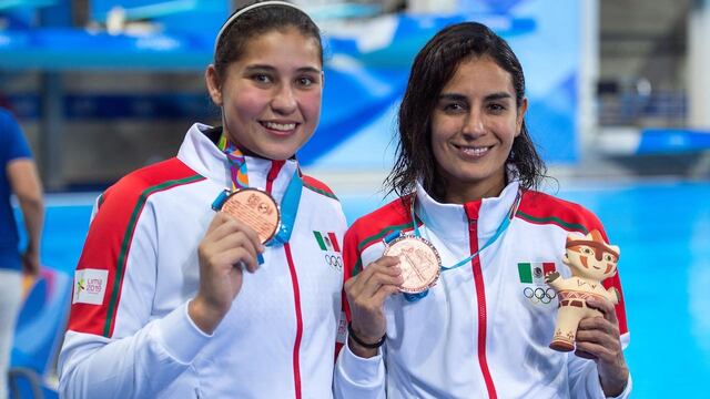 Paola Espinosa y Dolores Hernández consiguieron la medalla en clavados