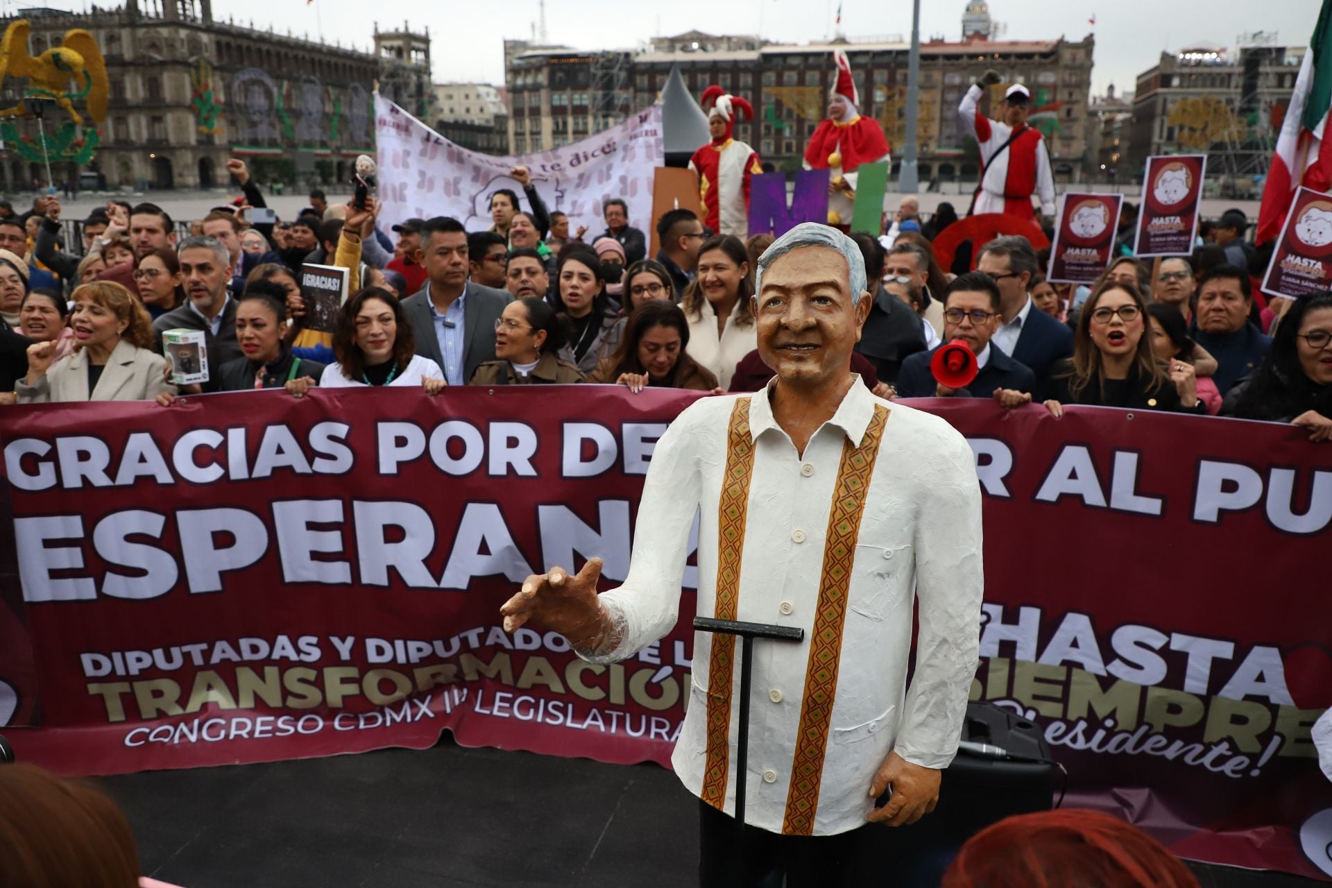 AMLO último día como presidente de México; fiesta en el Zócalo