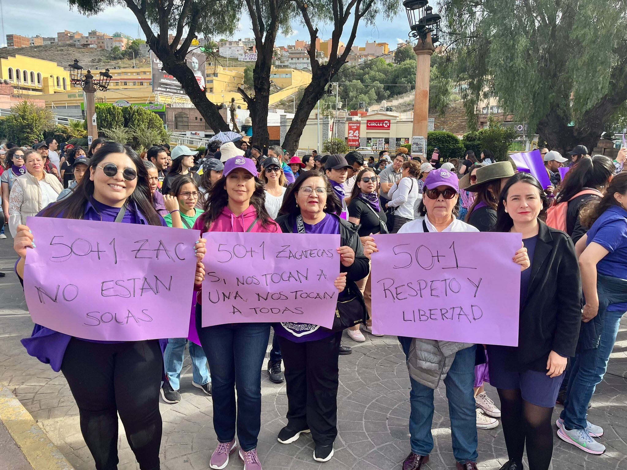 En Zacatecas marchan tras la represión del 8M