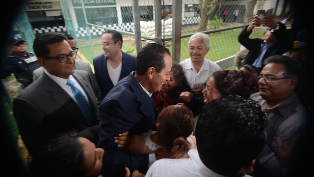 El ex titular de la SSP de Veracruz salió de prisión ayer, luego de que jueza consideró como un exceso la prisión preventiva de oficio en el caso.