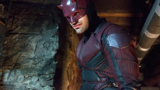 Charlie Cox como Daredevil
