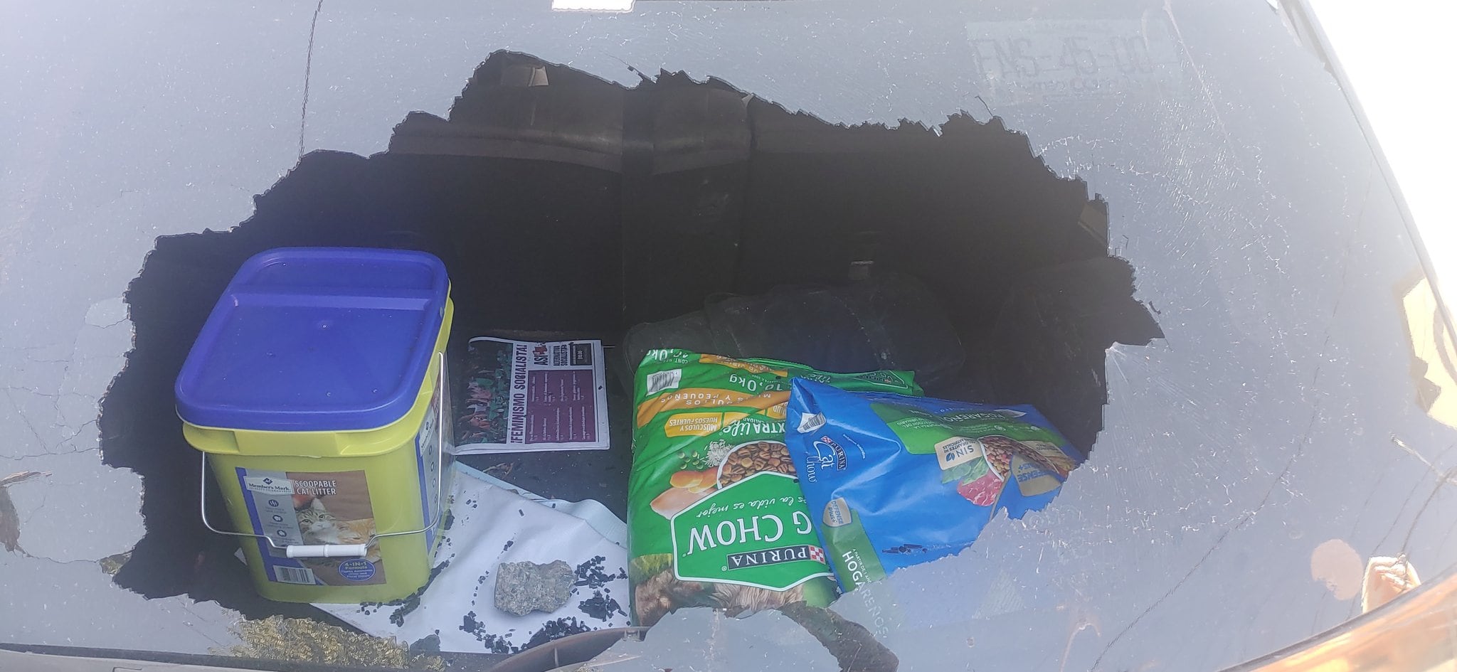 Agresión a camioneta de Diego del Bosque