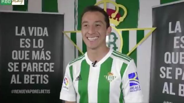 Andrés Guardado firmó con el Betis hasta el 2020
