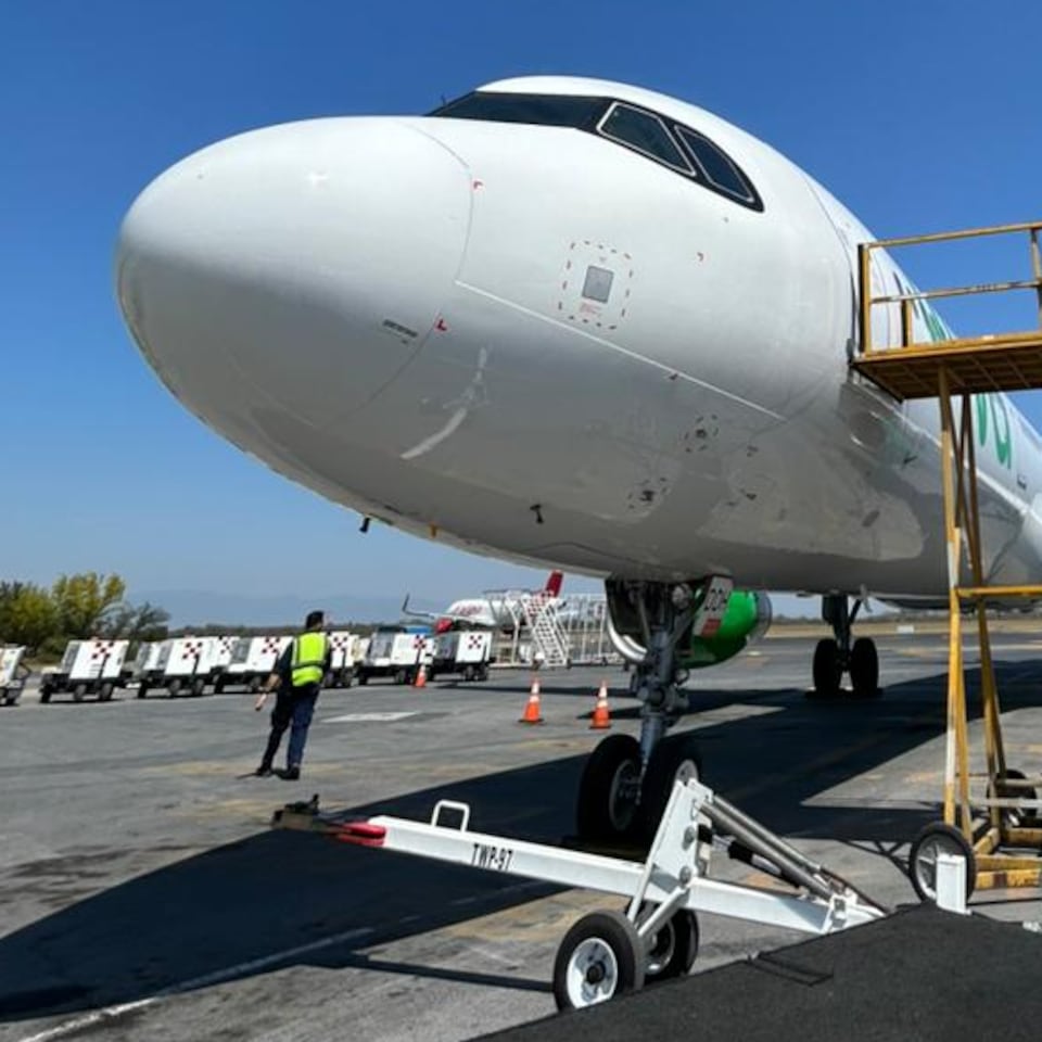 Viva celebrando 10 años de “Tecate Pa´l Norte” y su avión 108