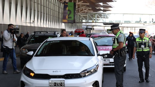 Uber mantiene operaciones en aeropuertos y colaboración con gobierno