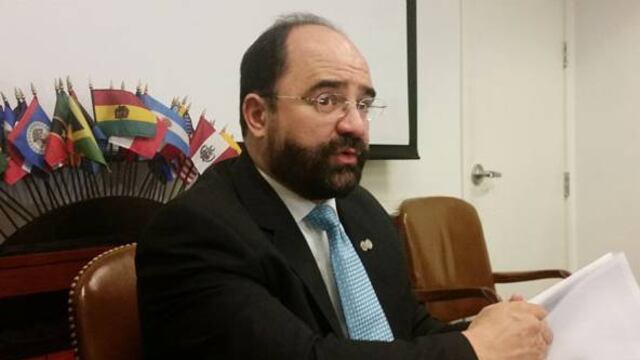 Emilio Álvarez Icaza. Denuncia.