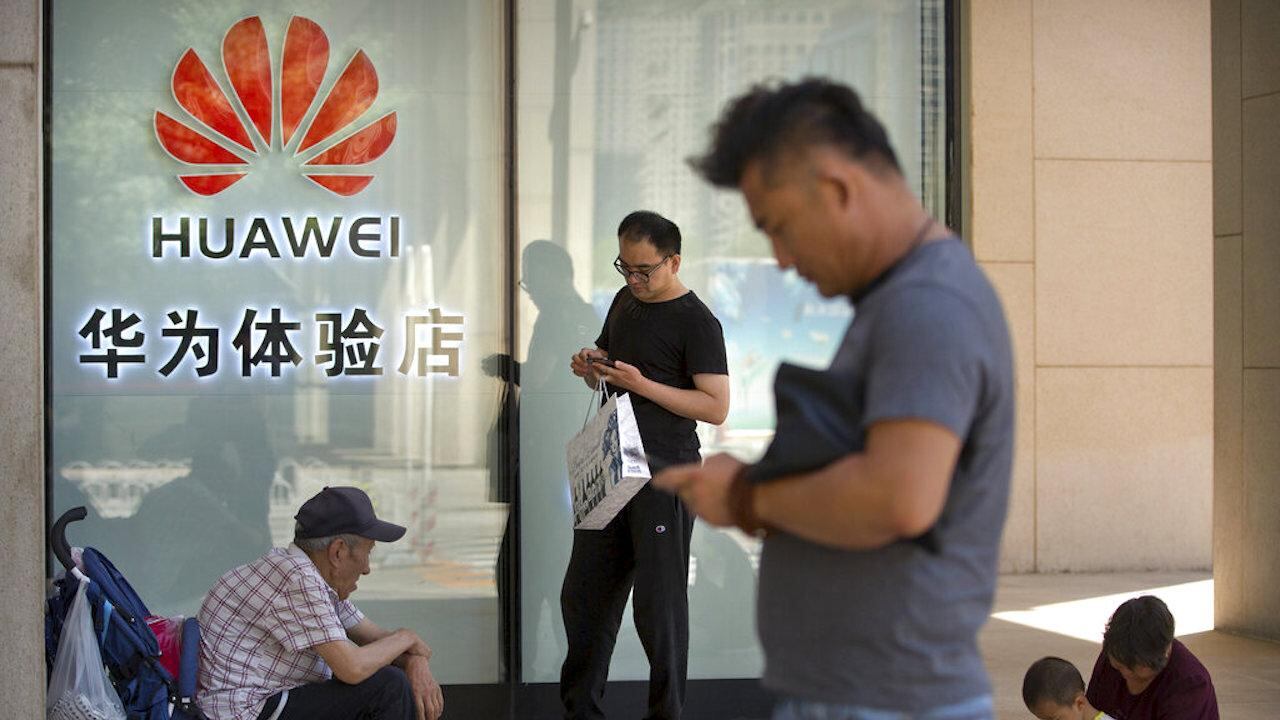 Prohibición contra Huawei se retrasaría hasta 3 años