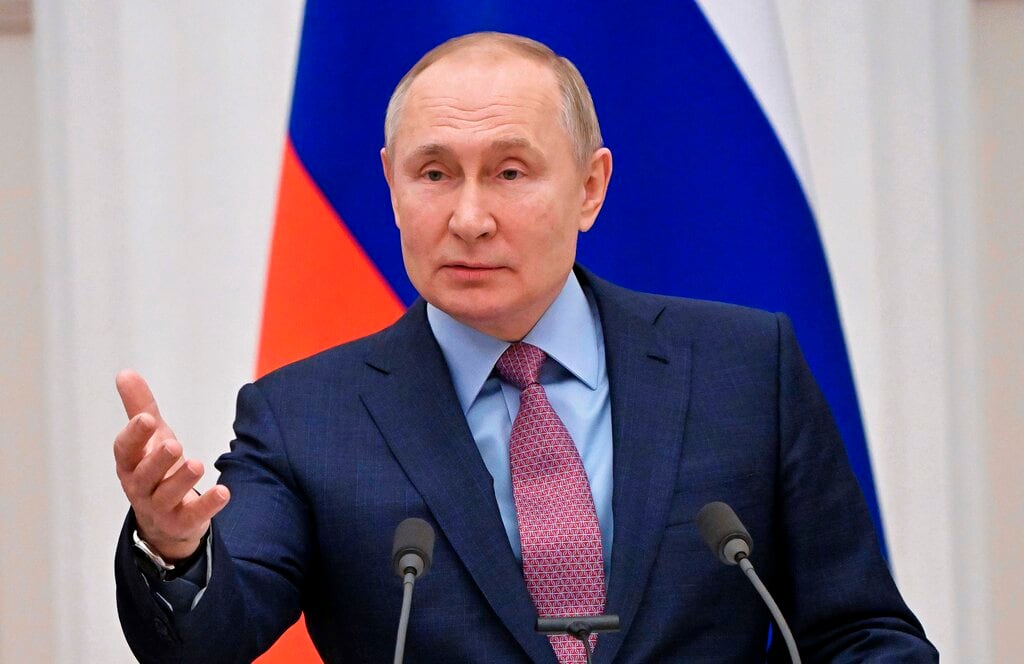 Vladimir Putin es acusado de provoca una guerra en Ucrania