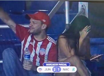 Cachan infidelidad durante partido de fútbol