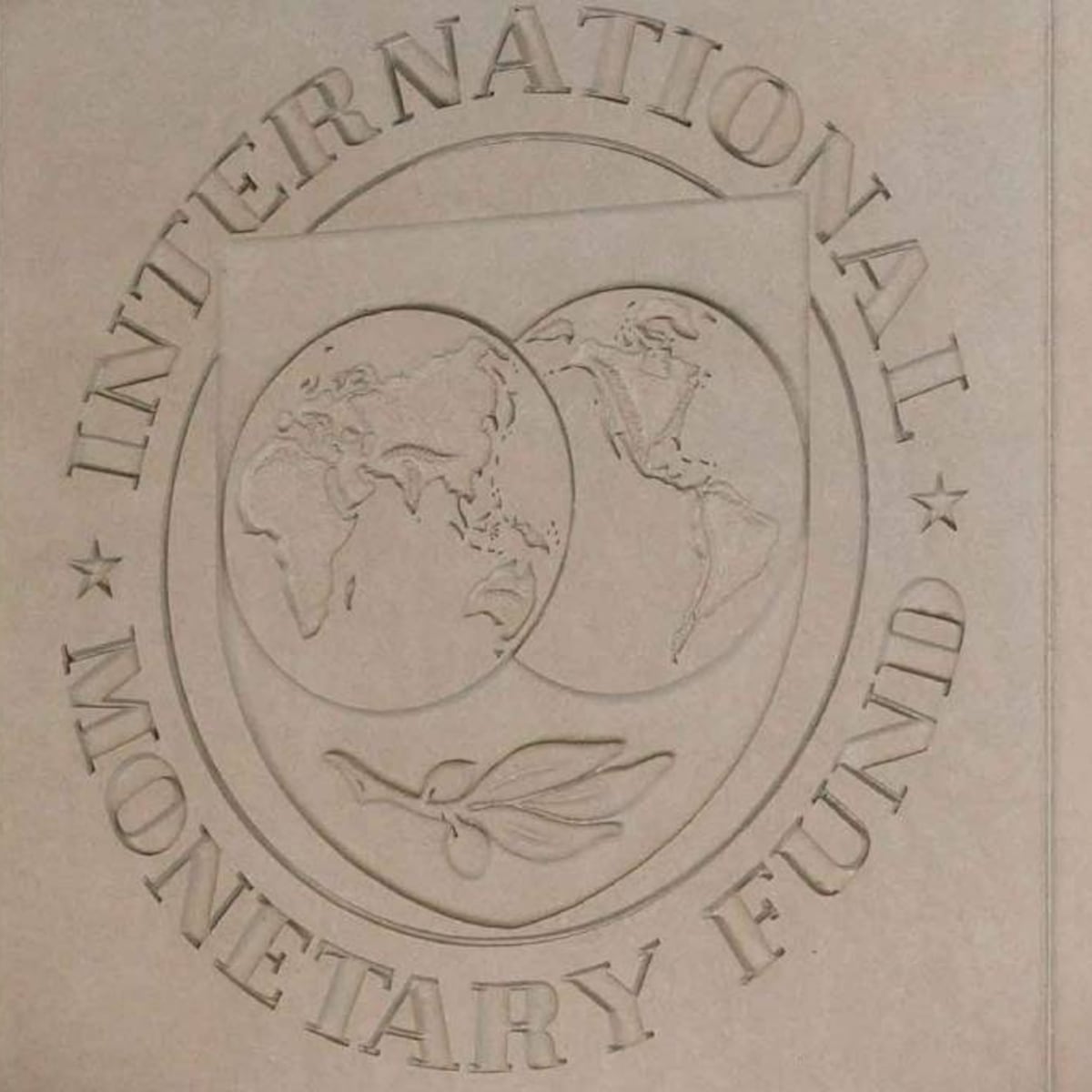 FMI alerta: prepararse “para lo impensable” por guerra en Medio Oriente