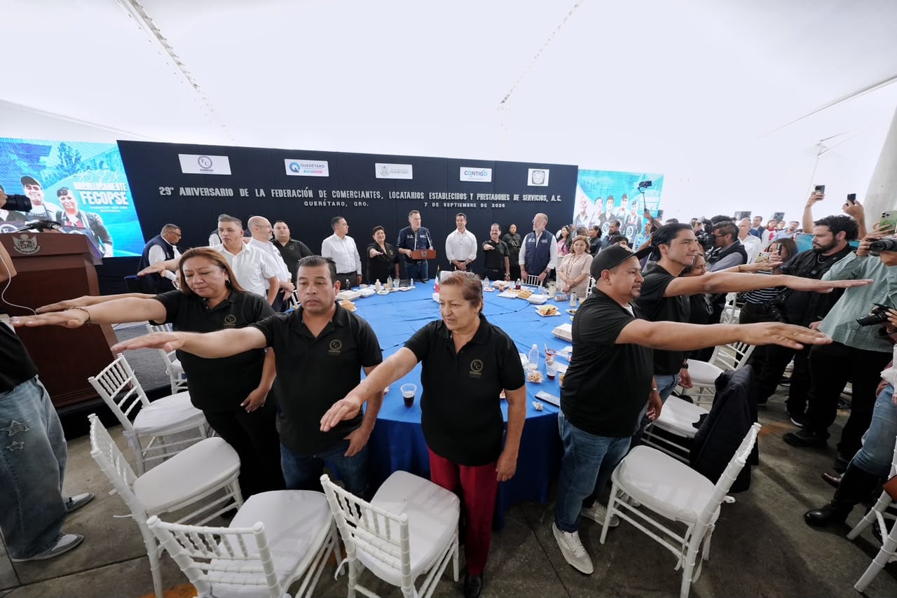 Felifer Macías respalda a comerciantes de tianguis y mercados de Querétaro.
