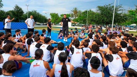 Monterrey inaugura clínica de basquetbol para impulsar talento juvenil