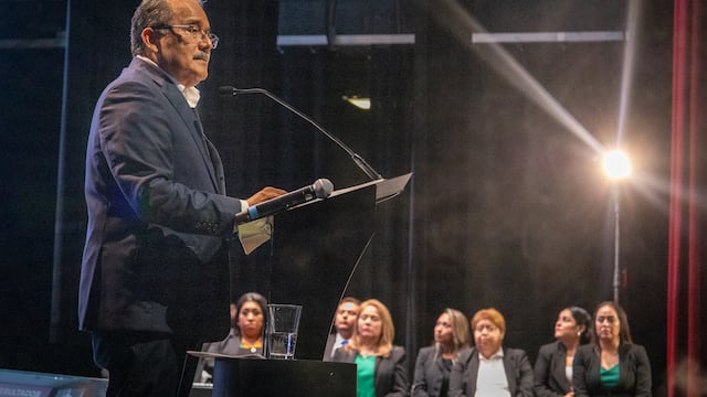 Andrés Mijes presenta balance de cinco años de gobierno