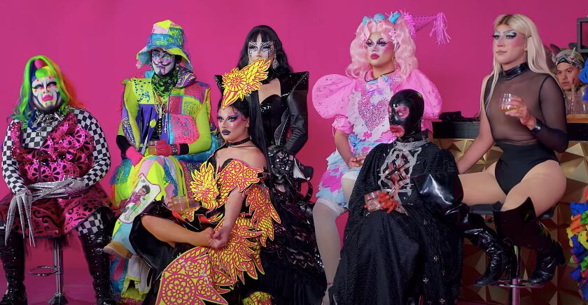 Productores regañan a participantes por usar términos en inglés