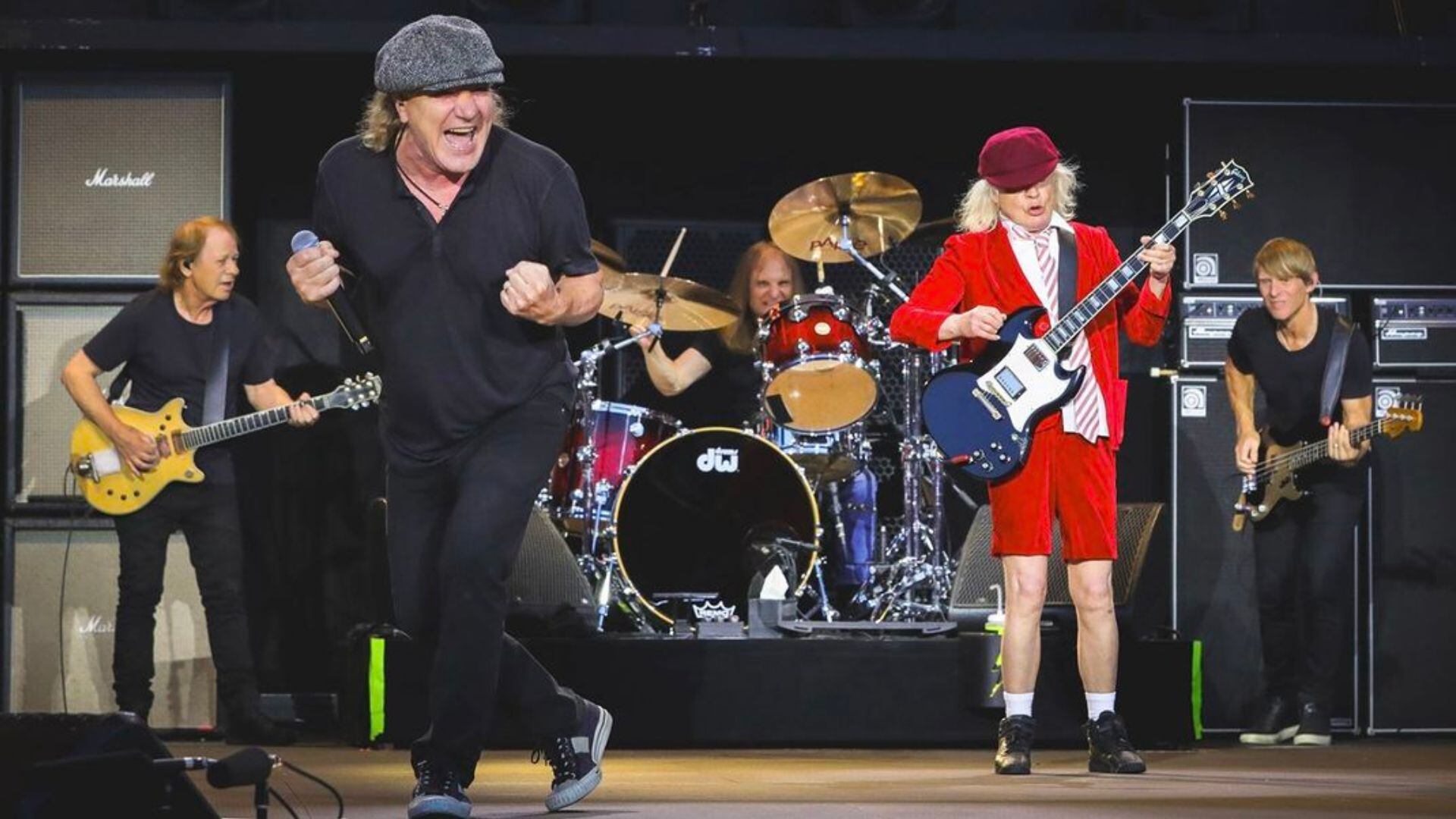 Despliegan más de mil policías para concierto de AC/DC en CDMX