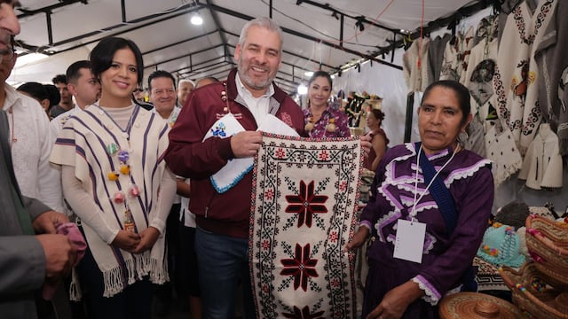 Tesoros artesanales de Michoacán deslumbran en el Complejo Cultural Los Pinos