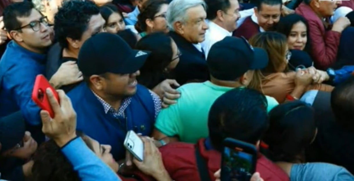 AMLO en la marcha