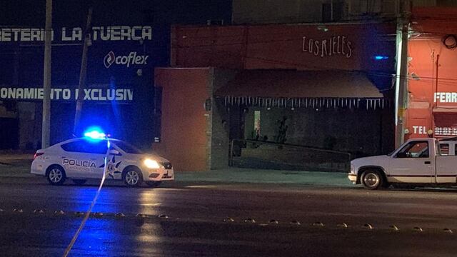 Entre los lesionados figura una mujer tras la balacera a las puertas de un bar en San Nicolás de los Garza, Nuevo León.