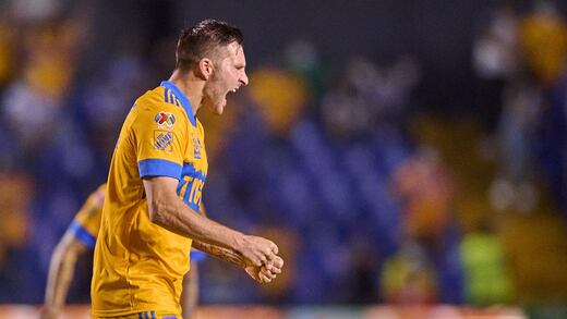 Olympique de Marsella celebra el 5 de Mayo con André-Pierre Gignac