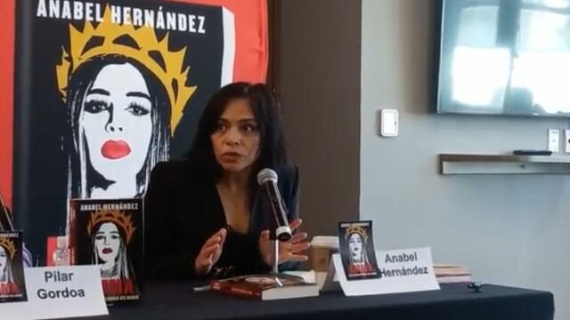 Anabel Hernández en conferencia de prensa