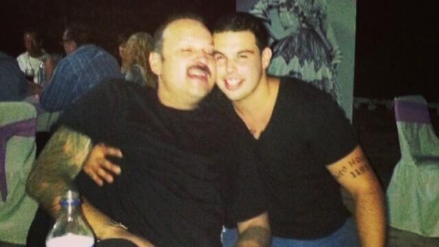 Pepe Aguilar con su hijo Emiliano