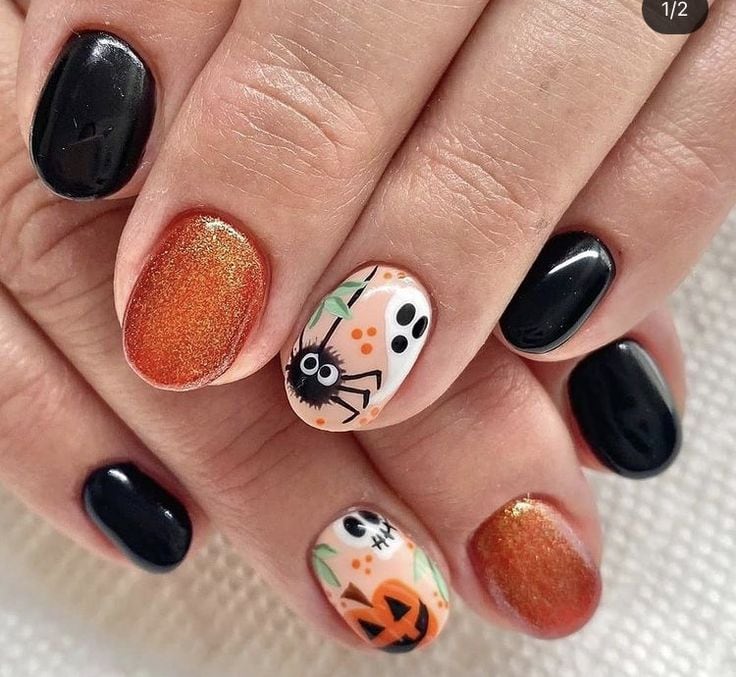 Diseños de Halloween 2023: Uñas de fantasmas