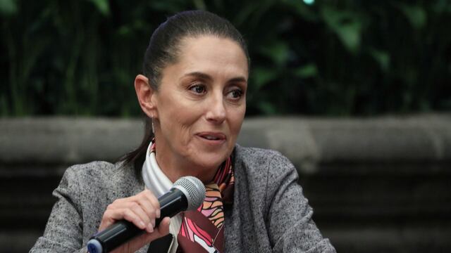 La mandataria de la CDMX, Claudia Sheinbaum, dice estar lista para ser la primera presidenta de México.