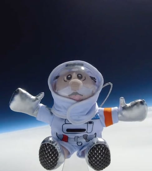 Dr. Simi en el espacio