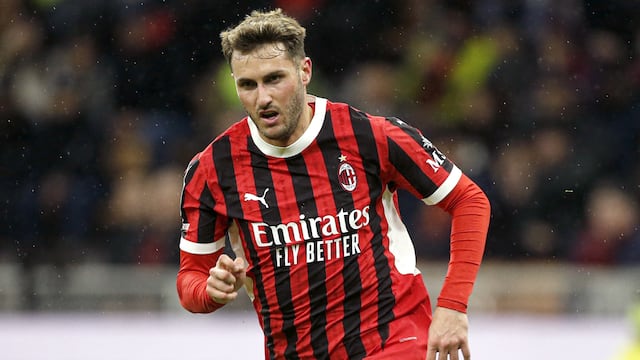 Santiago Giménez volverá a entrenar con el AC Milan tras superar lesión
