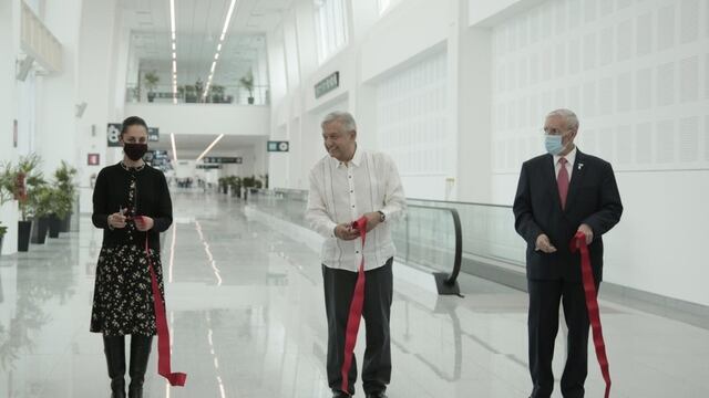AMLO en inauguración