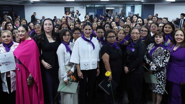 Bertha Alcalde destaca labor de mujeres en la Fiscalía CDMX por el 8M