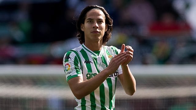 Diego Lainez.