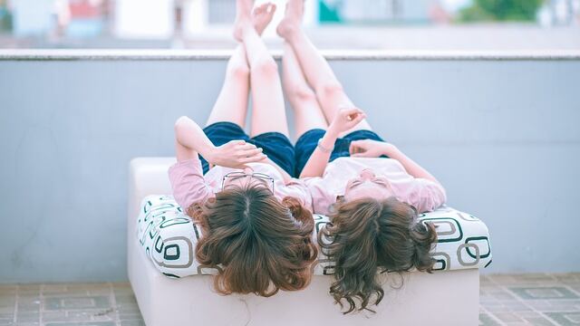 Lesbianas tienen al menos 55 orgasmos el mes, encontró un estudio.