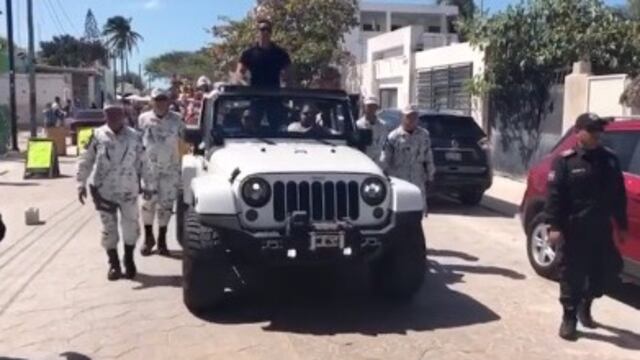 Roberto Palazuelos en Carnaval de Progreso