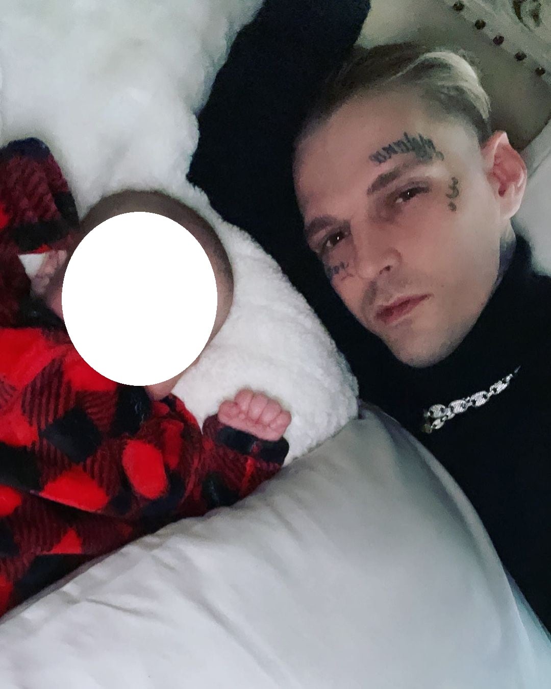 Aaron Carter y su hijo Prince Lyric .