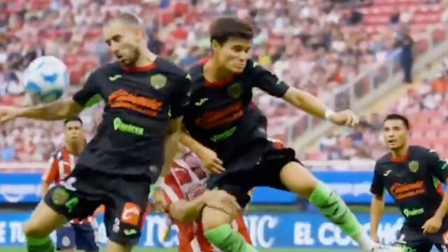 Nueva toma demuestra que Chivas no fue acuchillado por el arbitraje