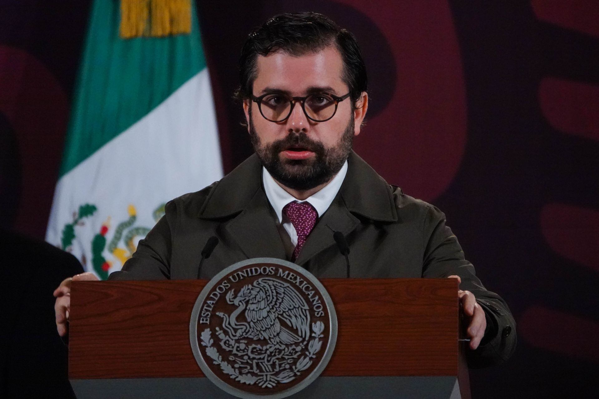 Alejandro Svarch, titular de Cofepris, expuso sobre la Vacuna Patria