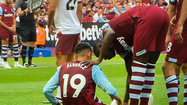 Edson Álvarez salió lesionado