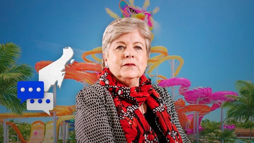 Alicia Bárcena defiende desarrollo integral en Mahahual tras cancelación de proyecto de Royal Caribbean