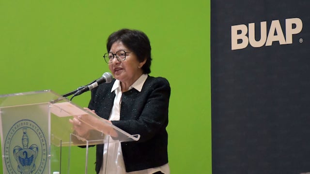 Rectora Lilia Cedillo encabeza ponencia del Banco de México en la BUAP.