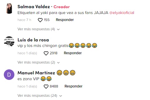 Reacciones por la familia que disfruta concierto desde su casa