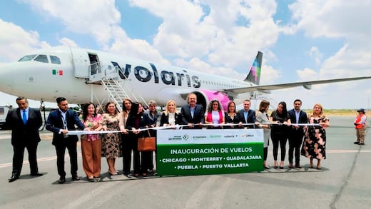 Ricardo Gallardo impulsa nueva era de conectividad con ampliación de rutas de Volaris