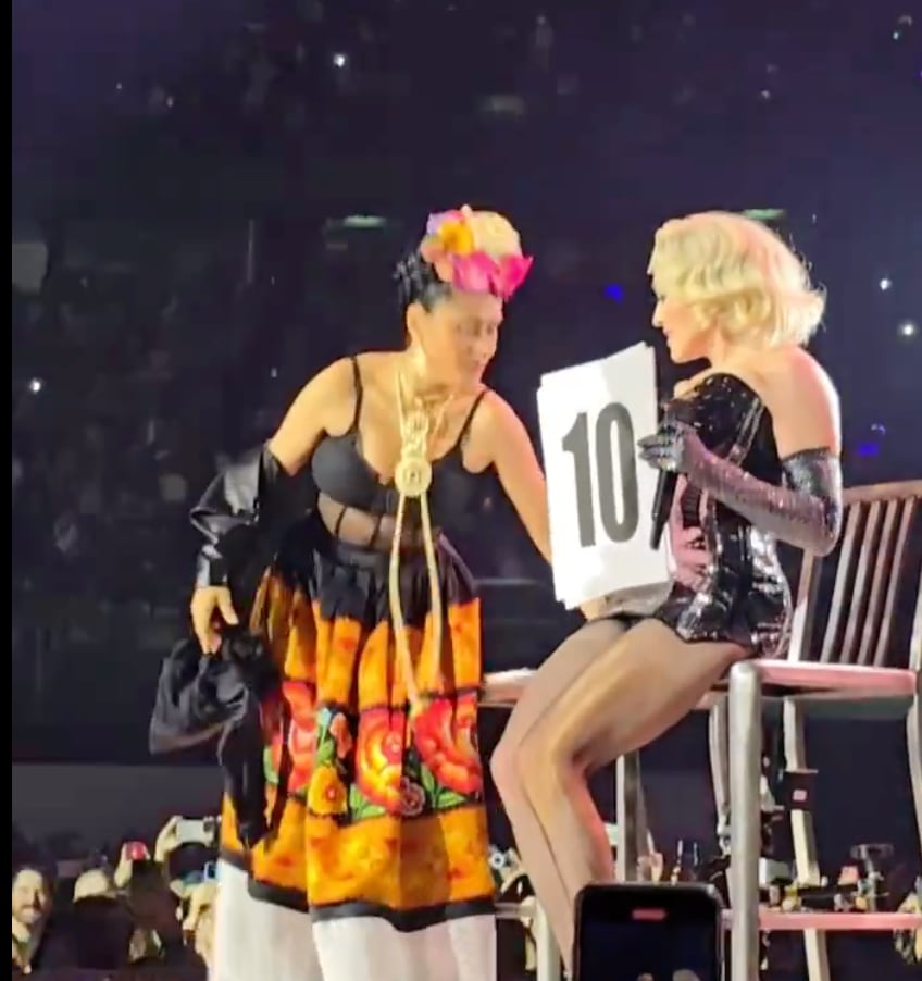Madonna se despide de México con Salma Hayek como invitada especial