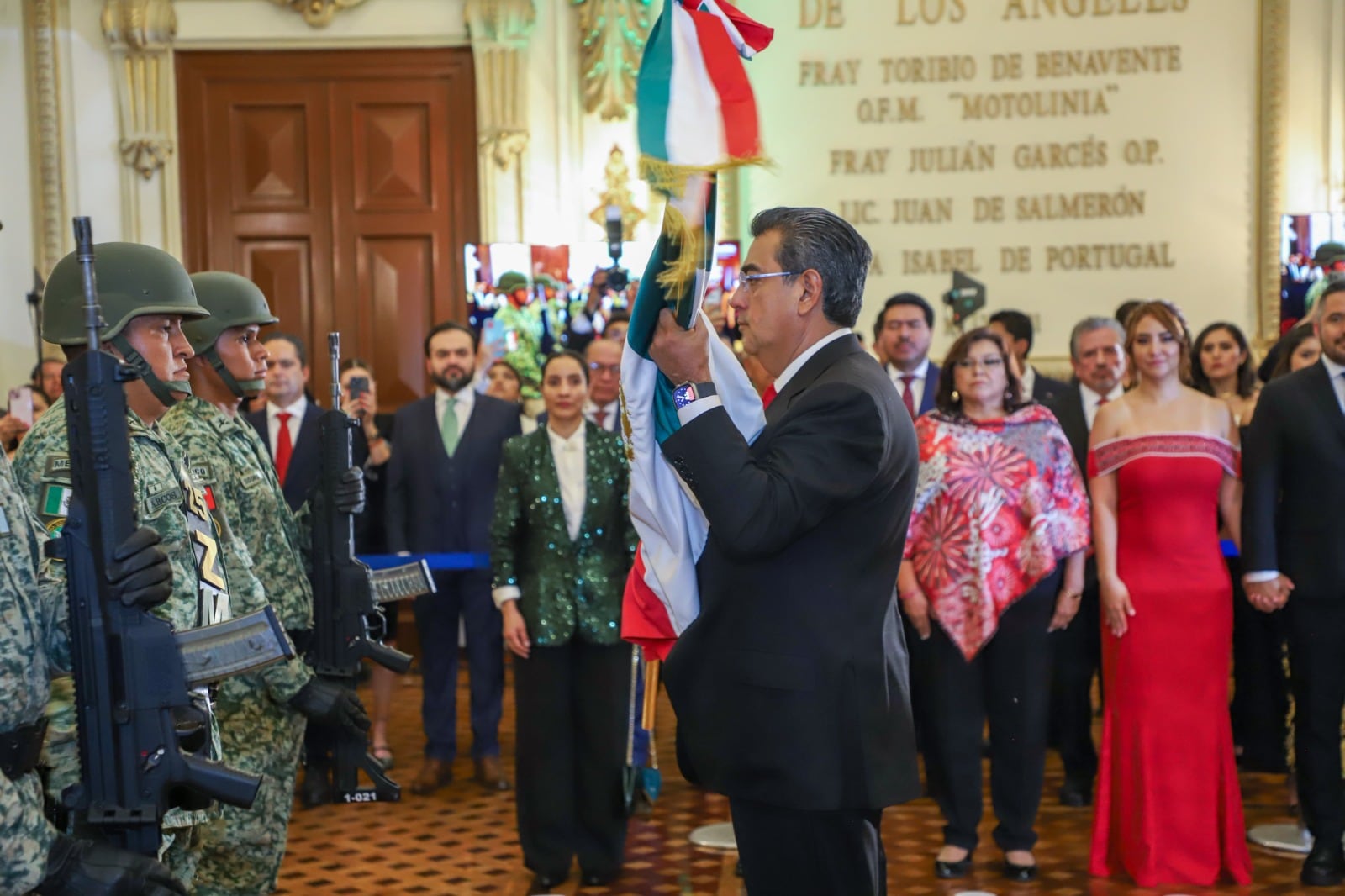 Sergio Salomón encabeza Grito de Independencia 2024 Puebla