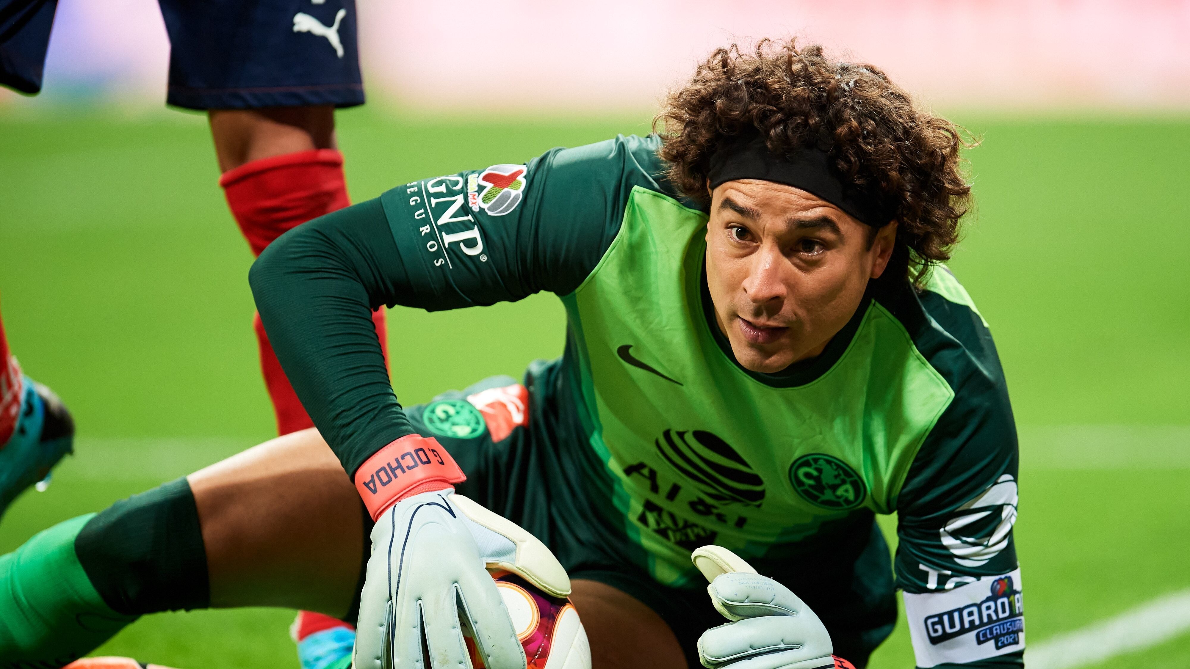 Guillermo Ochoa sería refuerzo para Juegos Olímpicos de Tokio 2021